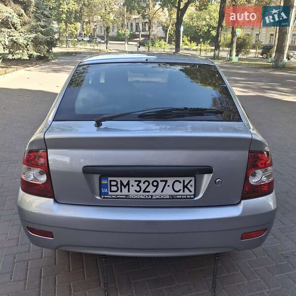 Хэтчбек ВАЗ / Lada 2172 Priora 2008 в Сумах