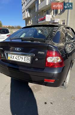 Хэтчбек ВАЗ 2172 Priora 2008 в 