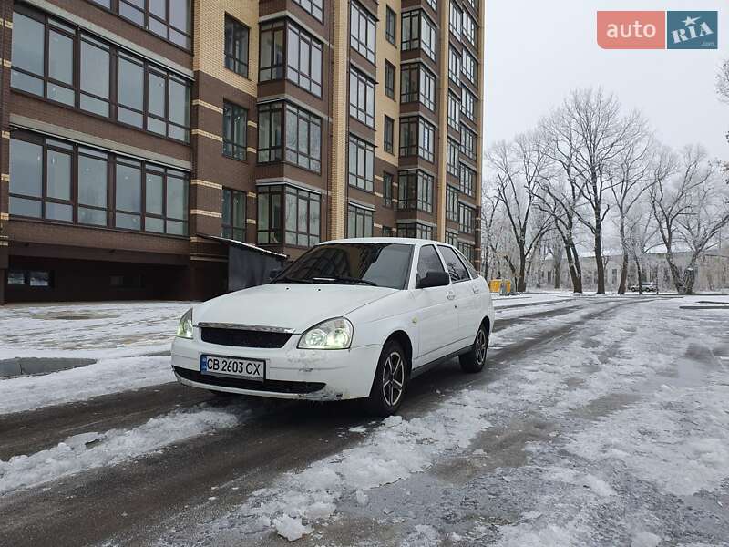 Хэтчбек ВАЗ / Lada 2172 Priora 2008 в Чернигове