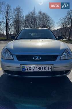 Хэтчбек ВАЗ 2172 Priora 2009 в 