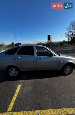 Хэтчбек ВАЗ 2172 Priora 2009 в 