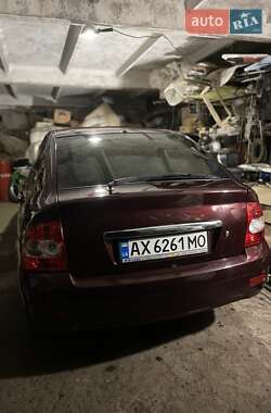 Хэтчбек ВАЗ 2172 Priora 2010 в 