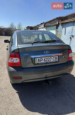 Хэтчбек ВАЗ 2172 Priora 2011 в 