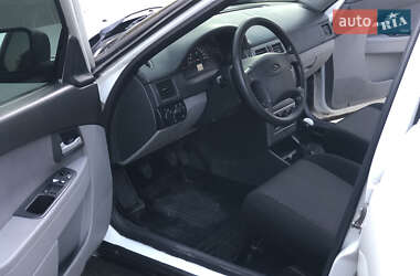 Хэтчбек ВАЗ 2172 Priora 2011 в 