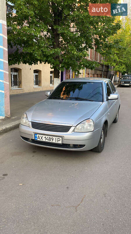 Хэтчбек ВАЗ / Lada 2172 Priora 2008 в Харькове