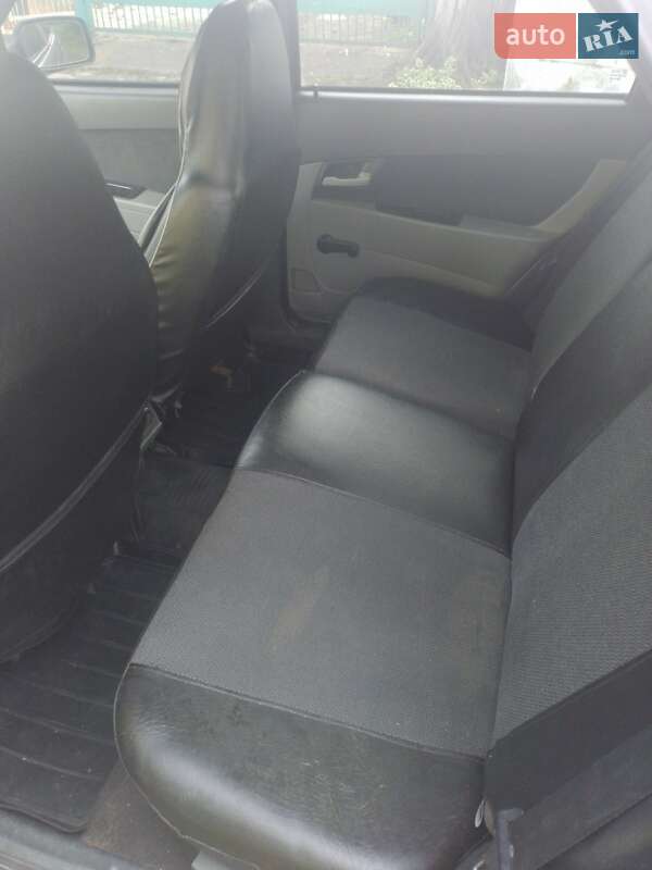 Хэтчбек ВАЗ / Lada 2172 Priora 2008 в Жмеринке фото 6 Хэтчбек ВАЗ / Lada 2172 Priora 2008 в Жмеринке