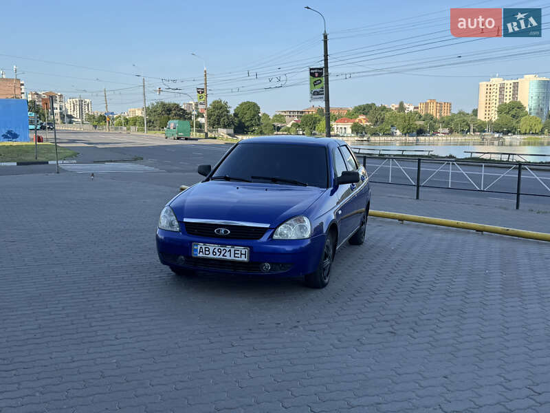 Хетчбек ВАЗ / Lada 2172 Priora 2010 в Хмельницькому