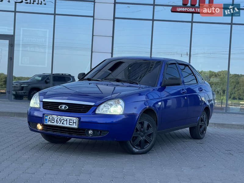 Хетчбек ВАЗ / Lada 2172 Priora 2010 в Хмельницькому