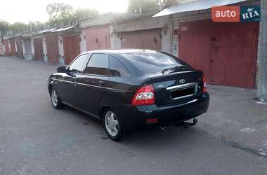 Хетчбек ВАЗ 2172 Priora 2008 в 