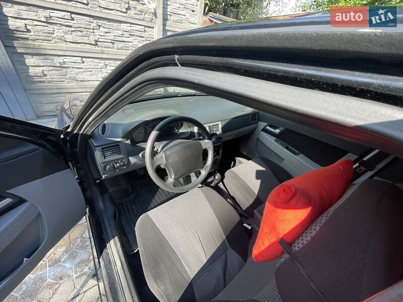Хэтчбек ВАЗ / Lada 2172 Priora 2009 в Чернигове