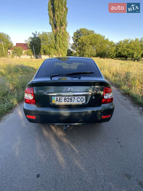 Хэтчбек ВАЗ / Lada 2172 Priora 2008 в Днепре