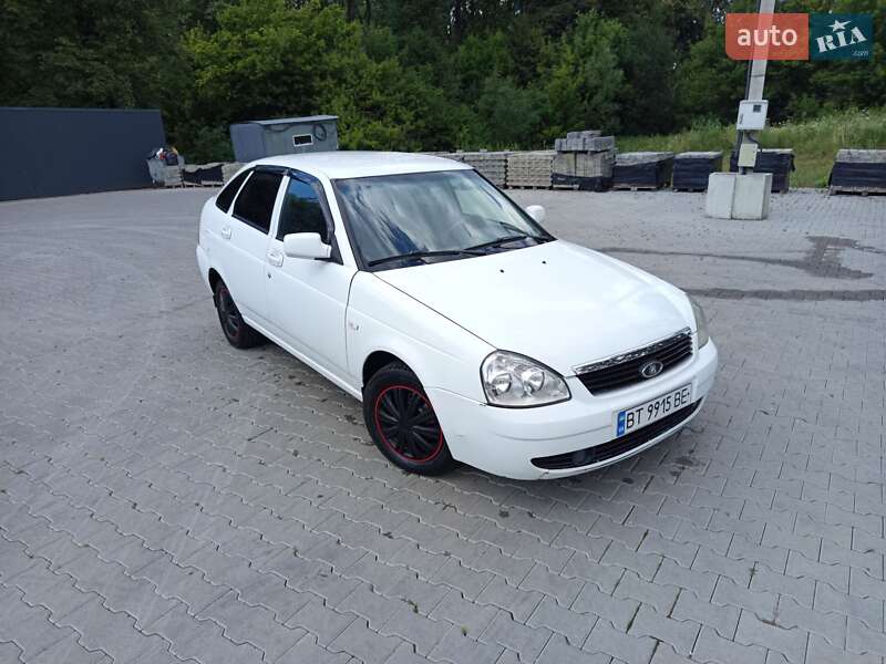 Хэтчбек ВАЗ / Lada 2172 Priora 2009 в Дрогобыче