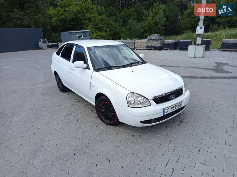 Хэтчбек ВАЗ / Lada 2172 Priora 2009 в Дрогобыче