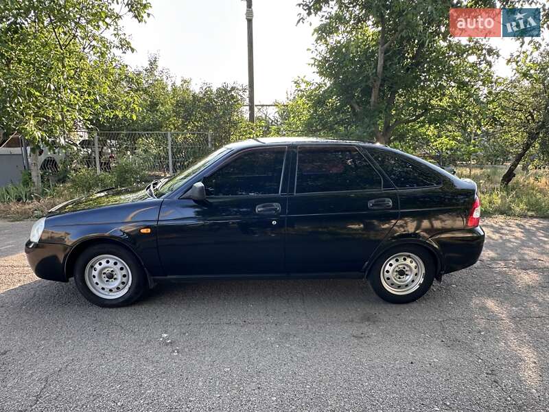 Хетчбек ВАЗ / Lada 2172 Priora 2010 в Апостоловому