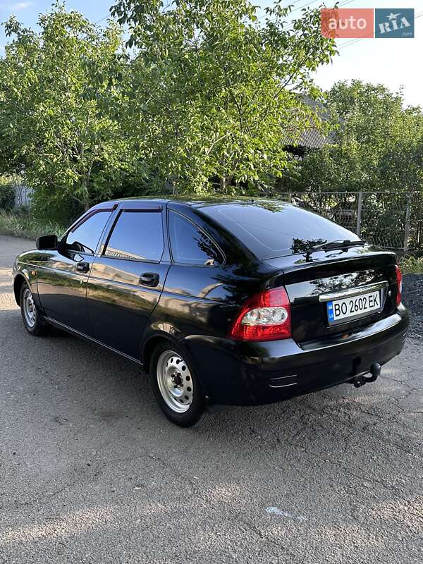 Хетчбек ВАЗ / Lada 2172 Priora 2010 в Апостоловому