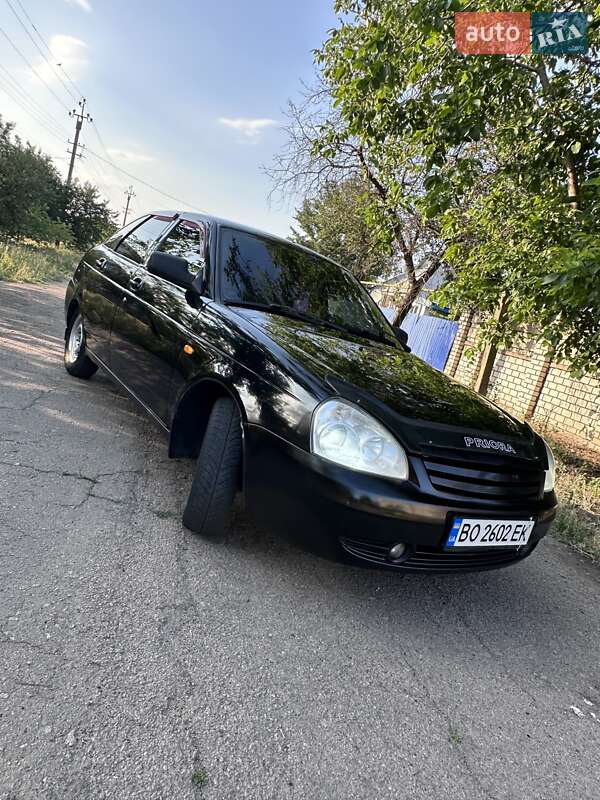 Хетчбек ВАЗ / Lada 2172 Priora 2010 в Апостоловому