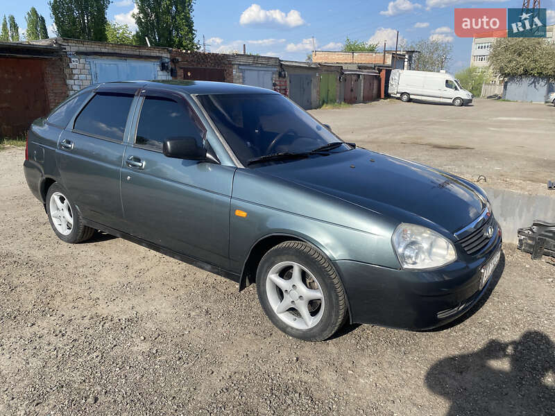 Хэтчбек ВАЗ / Lada 2172 Priora 2008 в Белой Церкви