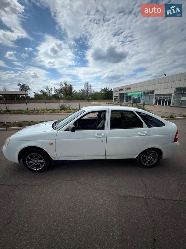 Хэтчбек ВАЗ / Lada 2172 Priora 2008 в Кривом Роге