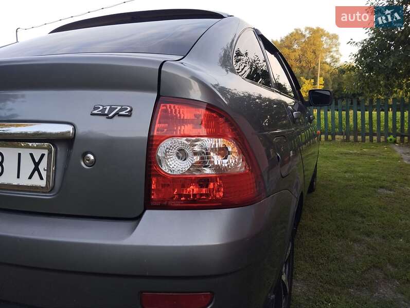 Хэтчбек ВАЗ / Lada 2172 Priora 2011 в Литине