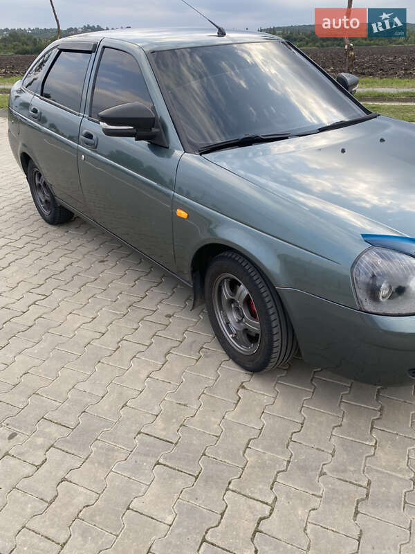 Хэтчбек ВАЗ / Lada 2172 Priora 2011 в Красилове