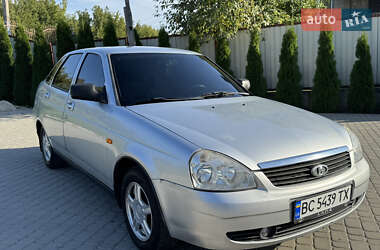 Хэтчбек ВАЗ 2172 Priora 2008 в 