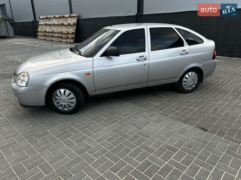 Хетчбек ВАЗ / Lada 2172 Priora 2012 в Києві