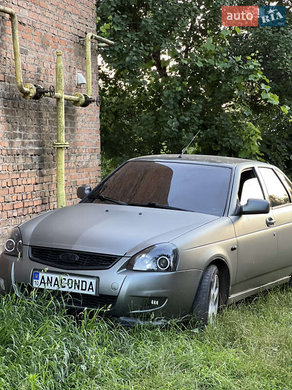 Хетчбек ВАЗ / Lada 2172 Priora 2011 в Прилуках