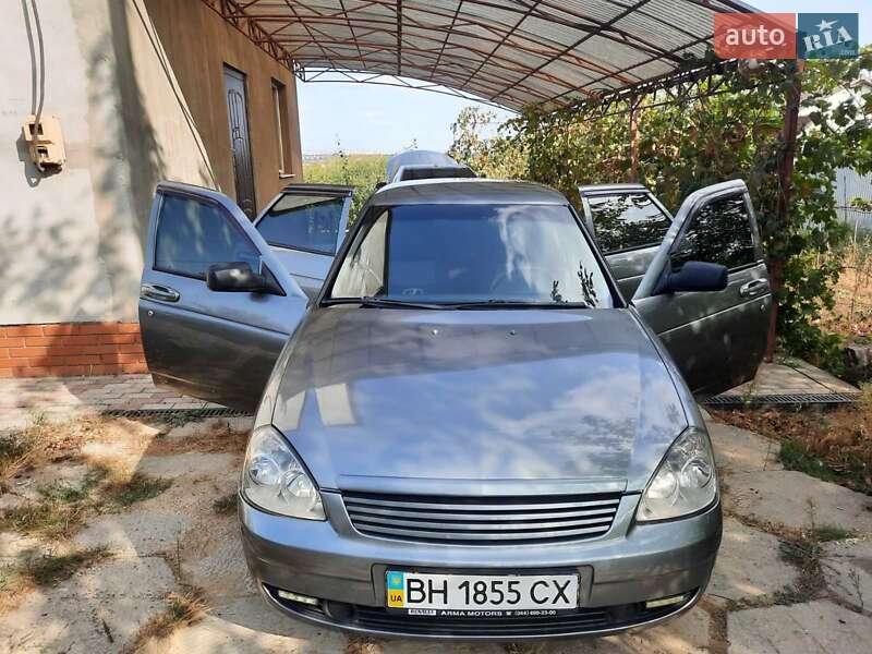 Хэтчбек ВАЗ / Lada 2172 Priora 2008 в Одессе