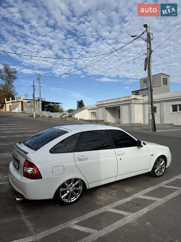 Хэтчбек ВАЗ / Lada 2172 Priora 2012 в Одессе