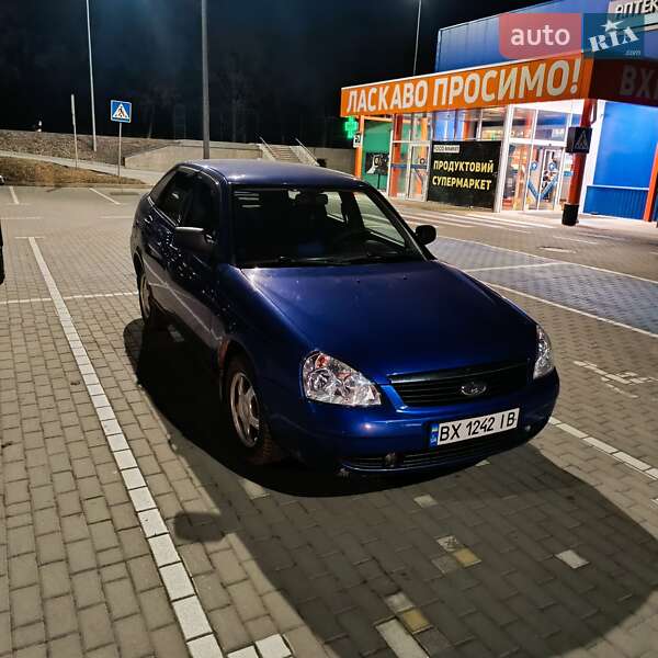Хэтчбек ВАЗ / Lada 2172 Priora 2010 в Хмельницком