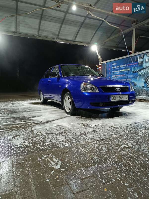 Хэтчбек ВАЗ / Lada 2172 Priora 2010 в Хмельницком