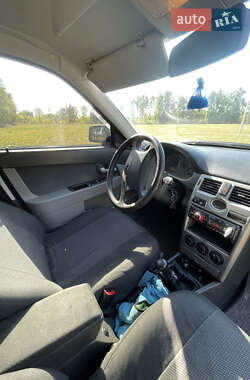 Хэтчбек ВАЗ / Lada 2172 Priora 2009 в Гадяче