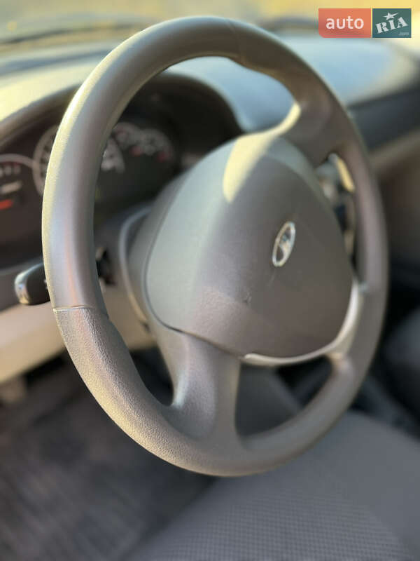 Хэтчбек ВАЗ / Lada 2172 Priora 2013 в Прилуках