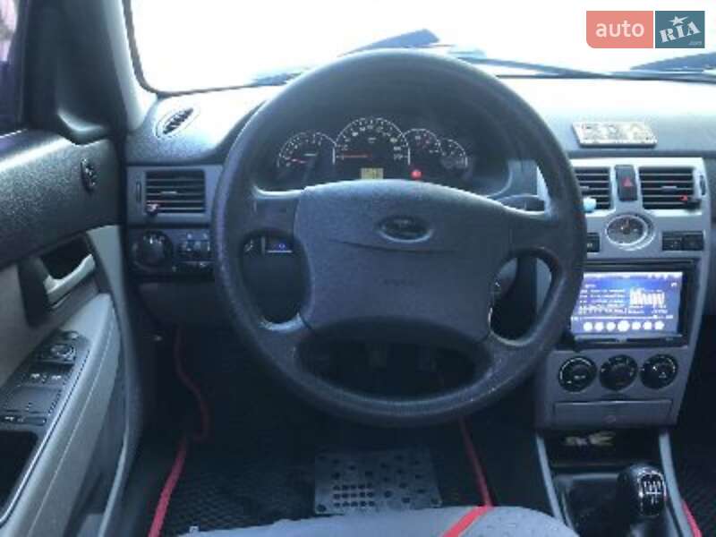 Хэтчбек ВАЗ / Lada 2172 Priora 2008 в Житомире фото 2 Хэтчбек ВАЗ / Lada 2172 Priora 2008 в Житомире