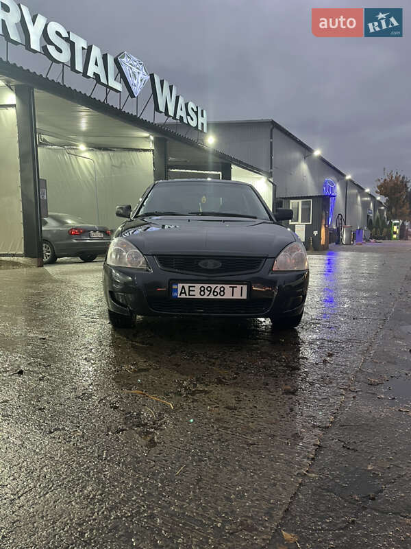 Хетчбек ВАЗ / Lada 2172 Priora 2008 в Києві фото 4 Хетчбек ВАЗ / Lada 2172 Priora 2008 в Києві