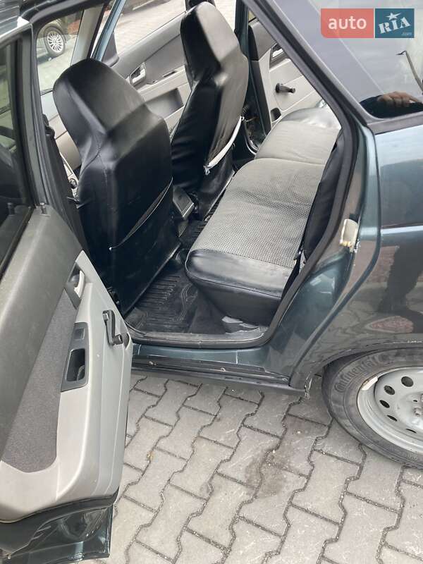 Хэтчбек ВАЗ / Lada 2172 Priora 2011 в Тернополе фото 11 Хэтчбек ВАЗ / Lada 2172 Priora 2011 в Тернополе