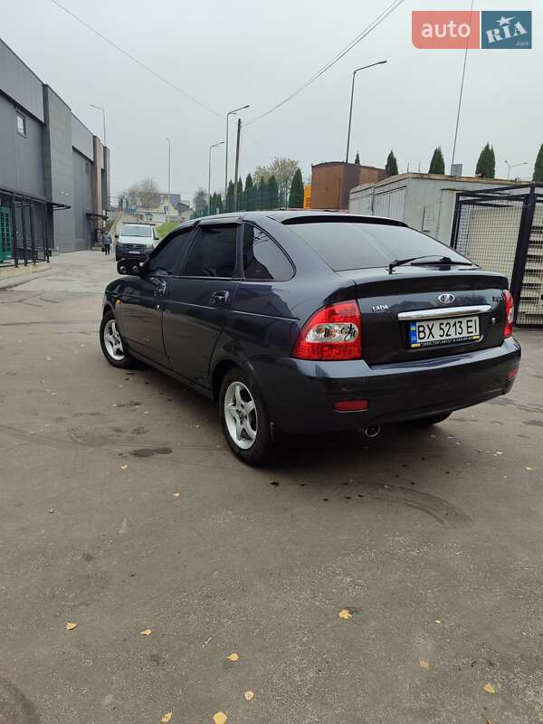 Хэтчбек ВАЗ / Lada 2172 Priora 2008 в Житомире фото 16 Хэтчбек ВАЗ / Lada 2172 Priora 2008 в Житомире