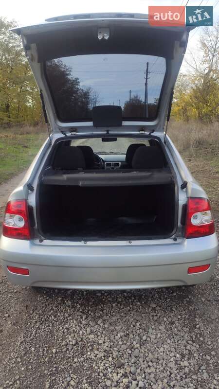 Хэтчбек ВАЗ / Lada 2172 Priora 2009 в Краматорске