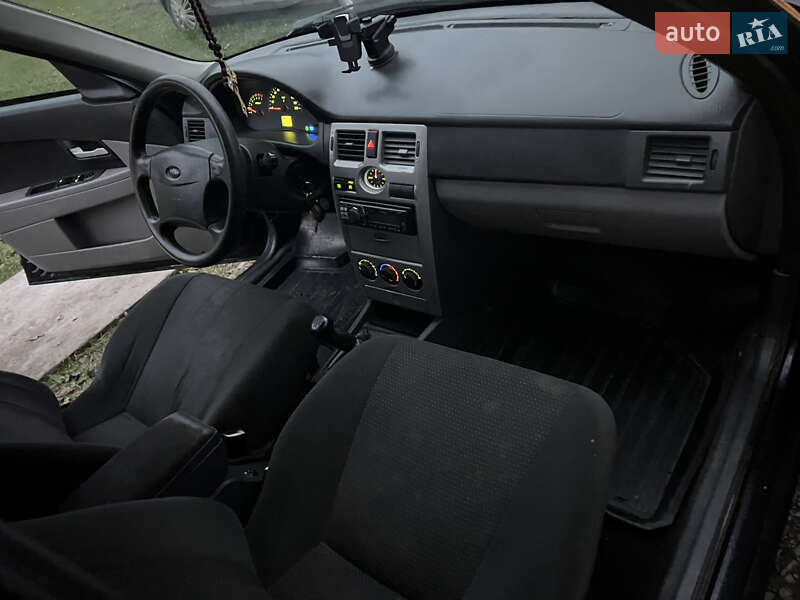 Хетчбек ВАЗ / Lada 2172 Priora 2008 в Біловарці