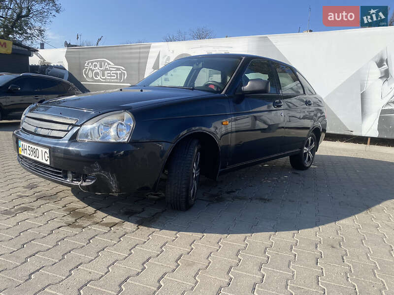 Хэтчбек ВАЗ / Lada 2172 Priora 2008 в Черновцах фото 11 Хэтчбек ВАЗ / Lada 2172 Priora 2008 в Черновцах