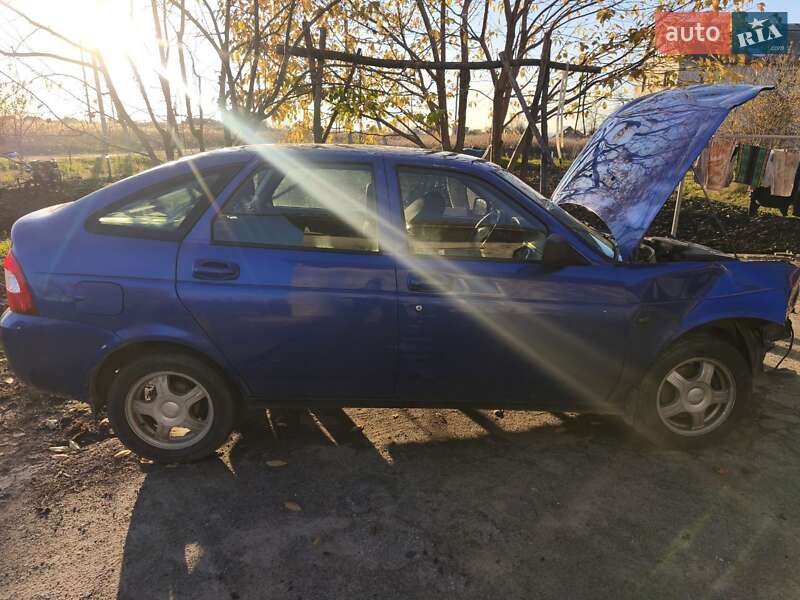 Хетчбек ВАЗ / Lada 2172 Priora 2010 в Шепетівці фото 3 Хетчбек ВАЗ / Lada 2172 Priora 2010 в Шепетівці
