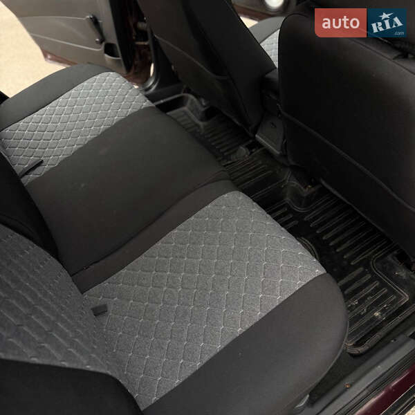 Хэтчбек ВАЗ / Lada 2172 Priora 2012 в Киеве