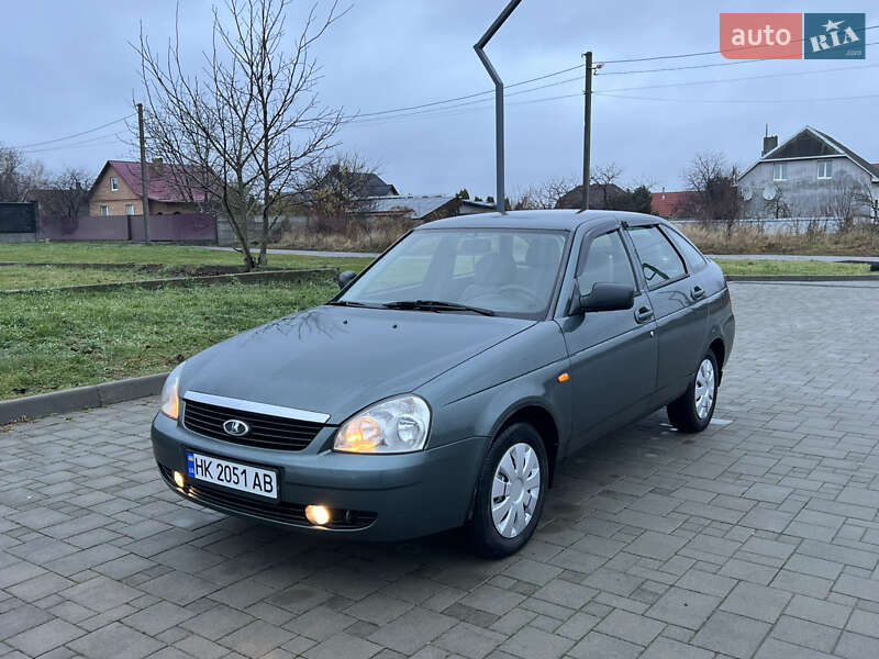 Хетчбек ВАЗ / Lada 2172 Priora 2008 в Здолбуніві фото 14 Хетчбек ВАЗ / Lada 2172 Priora 2008 в Здолбуніві