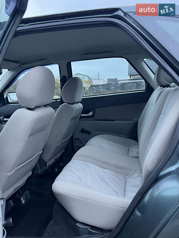 Хетчбек ВАЗ / Lada 2172 Priora 2008 в Здолбуніві фото 29 Хетчбек ВАЗ / Lada 2172 Priora 2008 в Здолбуніві