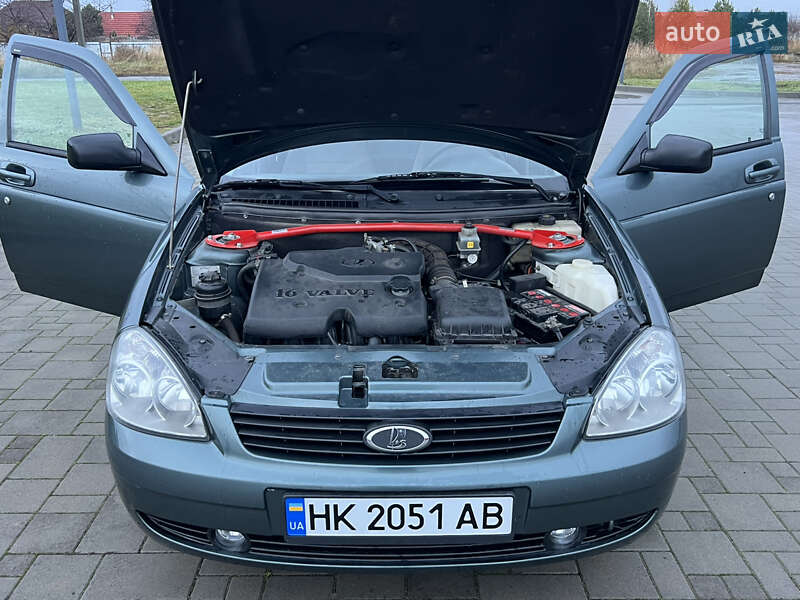 Хетчбек ВАЗ / Lada 2172 Priora 2008 в Здолбуніві фото 48 Хетчбек ВАЗ / Lada 2172 Priora 2008 в Здолбуніві