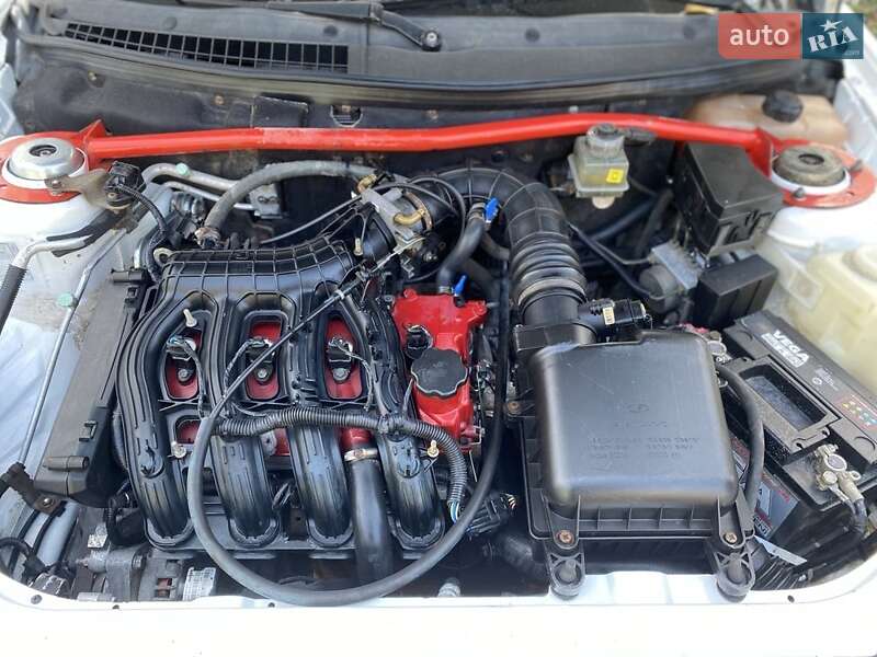 Хэтчбек ВАЗ / Lada 2172 Priora 2010 в Запорожье фото 17 Хэтчбек ВАЗ / Lada 2172 Priora 2010 в Запорожье