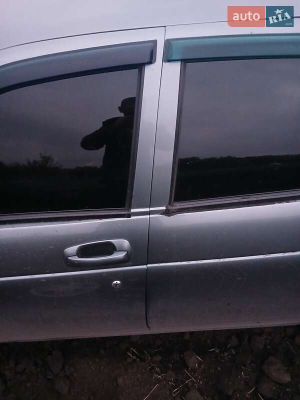 Хетчбек ВАЗ / Lada 2172 Priora 2008 в Лохвиці фото 6 Хетчбек ВАЗ / Lada 2172 Priora 2008 в Лохвиці