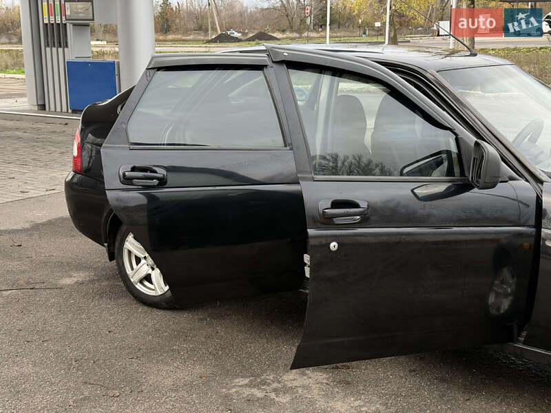 Хэтчбек ВАЗ / Lada 2172 Priora 2013 в Первомайске фото 17 Хэтчбек ВАЗ / Lada 2172 Priora 2013 в Первомайске