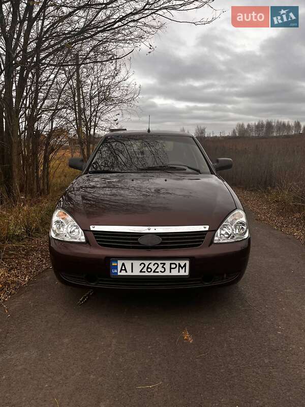 Хэтчбек ВАЗ / Lada 2172 Priora 2011 в Василькове