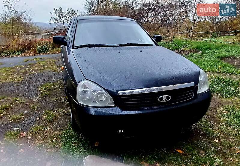 Хетчбек ВАЗ / Lada 2172 Priora 2008 в Коломиї